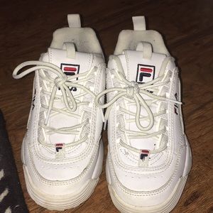Size 4 in a half , white fila’s